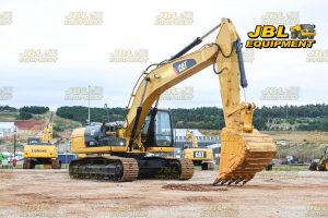 2019 CAT 330D2L 30 TON EXCAVATOR