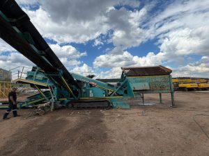 CHIEFTAIN POWERSCREEN 1400 SCREEN