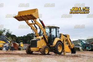 2020 CAT 428F2 TLB 4X4