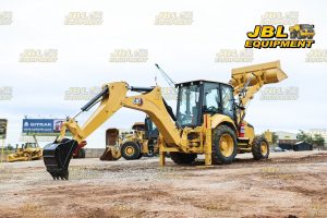 2020 CAT 428F2 TLB 4X4