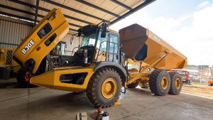 2017 BELL B30E ADT