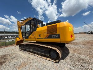 2021 LIUGONG 925E 25 TON EXCAVATOR