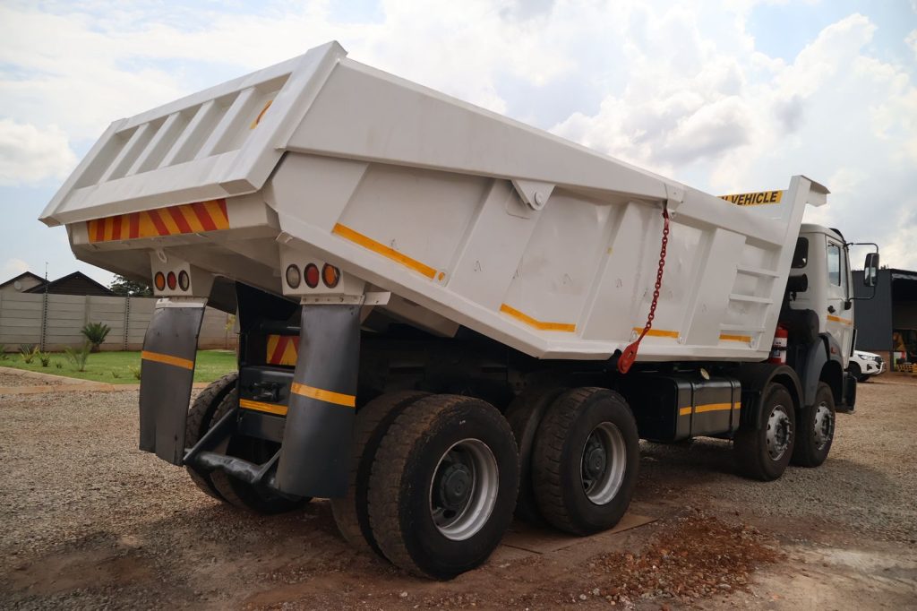 2016 POWERSTAR VX4035 18CUBE TIPPER TRUCK