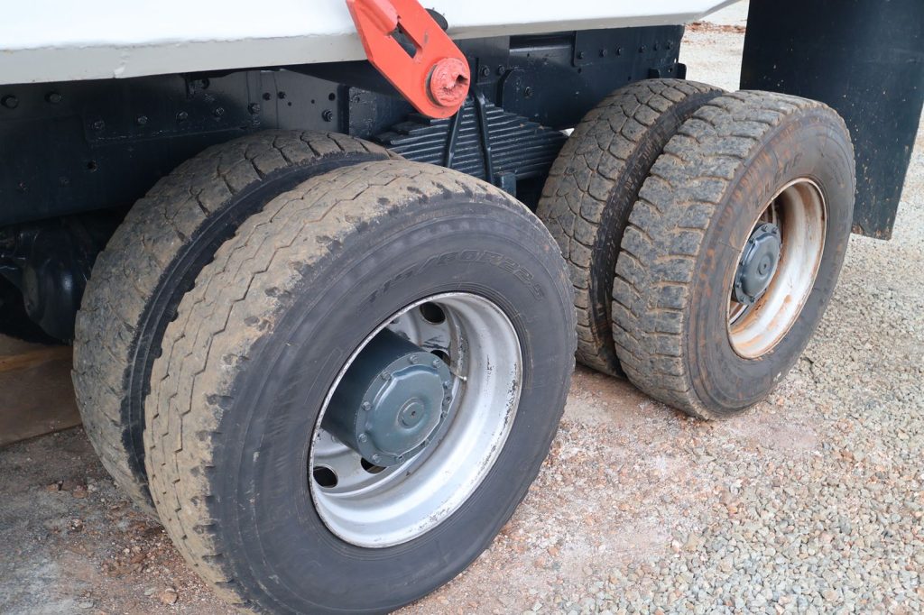 2016 POWERSTAR VX4035 18CUBE TIPPER TRUCK