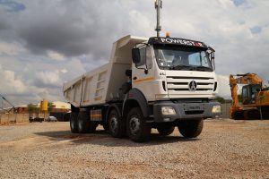 REFURBISHED 2016 POWERSTAR VX4035 18CUBE TIPPER TRUCK