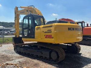 2010 NEW HOLLAND E215 20 TON EXCAVATOR