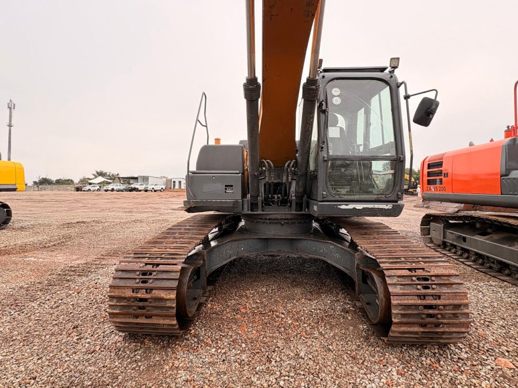2022 CASE CX220C 22 TON EXCAVATOR