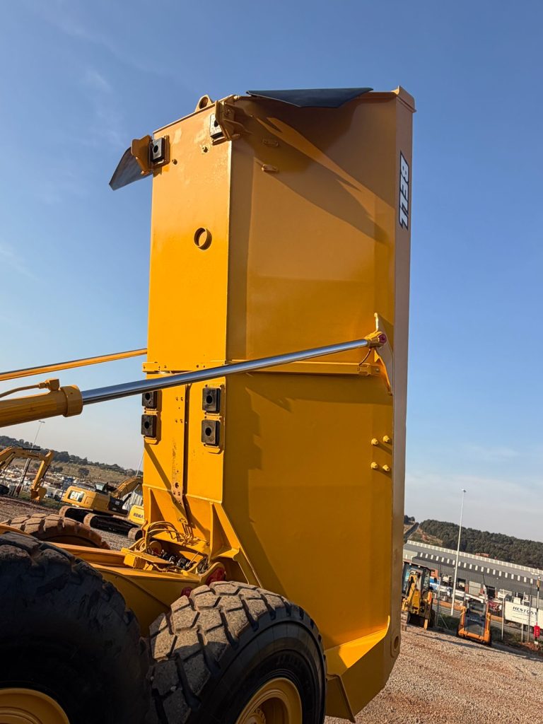 Refurbished 2017 BELL B30E ADT