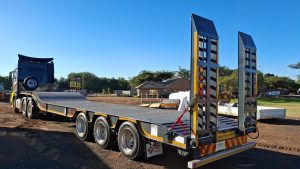 2026 PARAMOUNT TRI AXLE STEP DECK