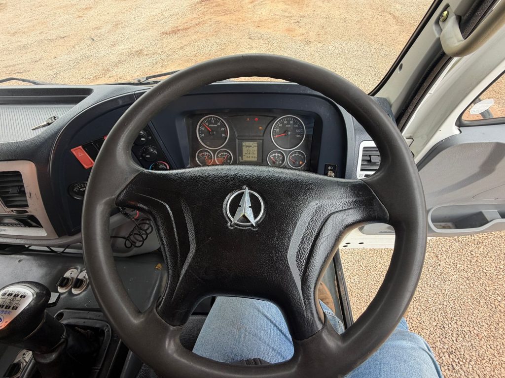 2018 POWERSTAR VX2628 10 CUBE TIPPER TRUCK