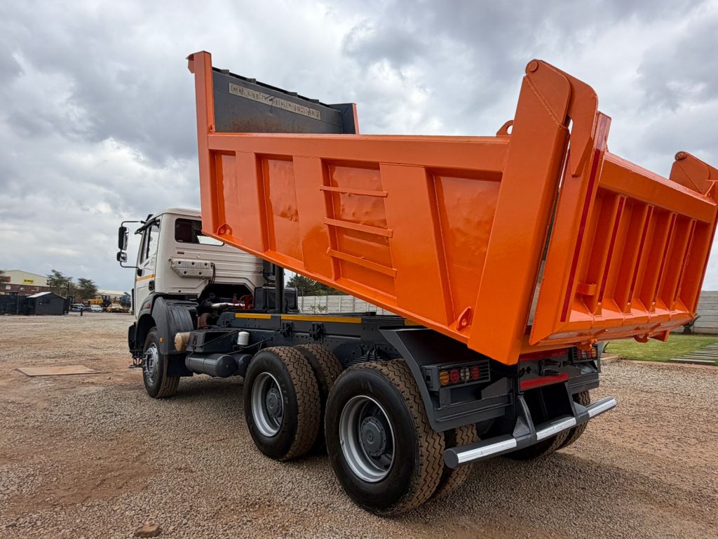 2018 POWERSTAR VX2628 10 CUBE TIPPER TRUCK