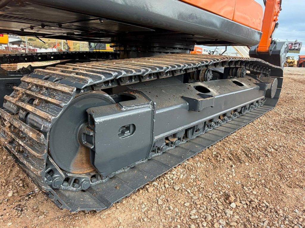 2016 DOOSAN DX225LCA