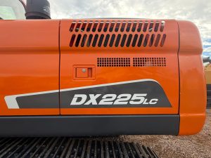 2016 DOOSAN DX225LCA