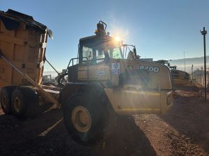 2006 BELL B40D 6X6 ADT