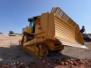 2018 CAT D6R2 DOZER 9 REFURBISHED)